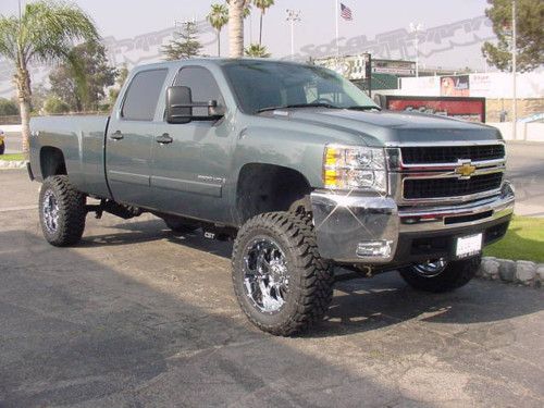 2001   2010 Chevy GMC 2500HD 3500 CST 6   8 Lift Complete w/ Shocks 