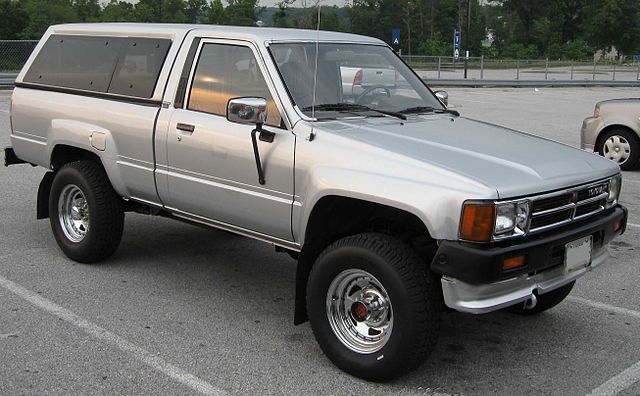 1983 – 1988 TOYOTA Hilux Hercules Hero Fourth gen set complete 